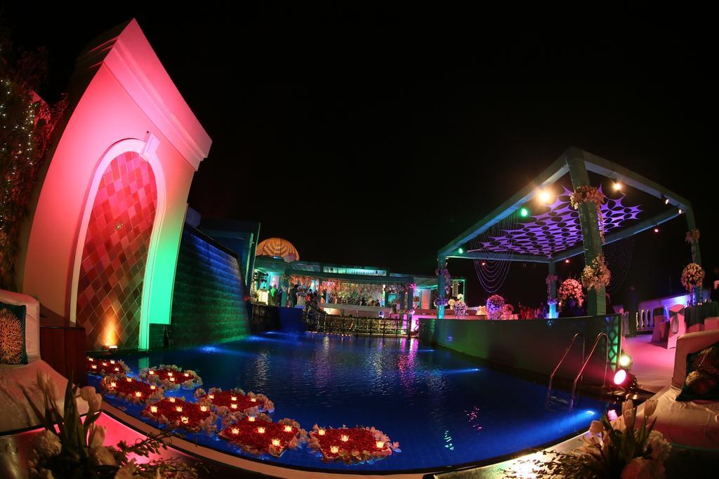 The Pllazio Hotel Gurgaon Extérieur photo