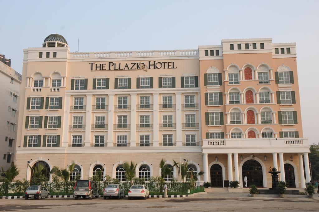 The Pllazio Hotel Gurgaon Extérieur photo