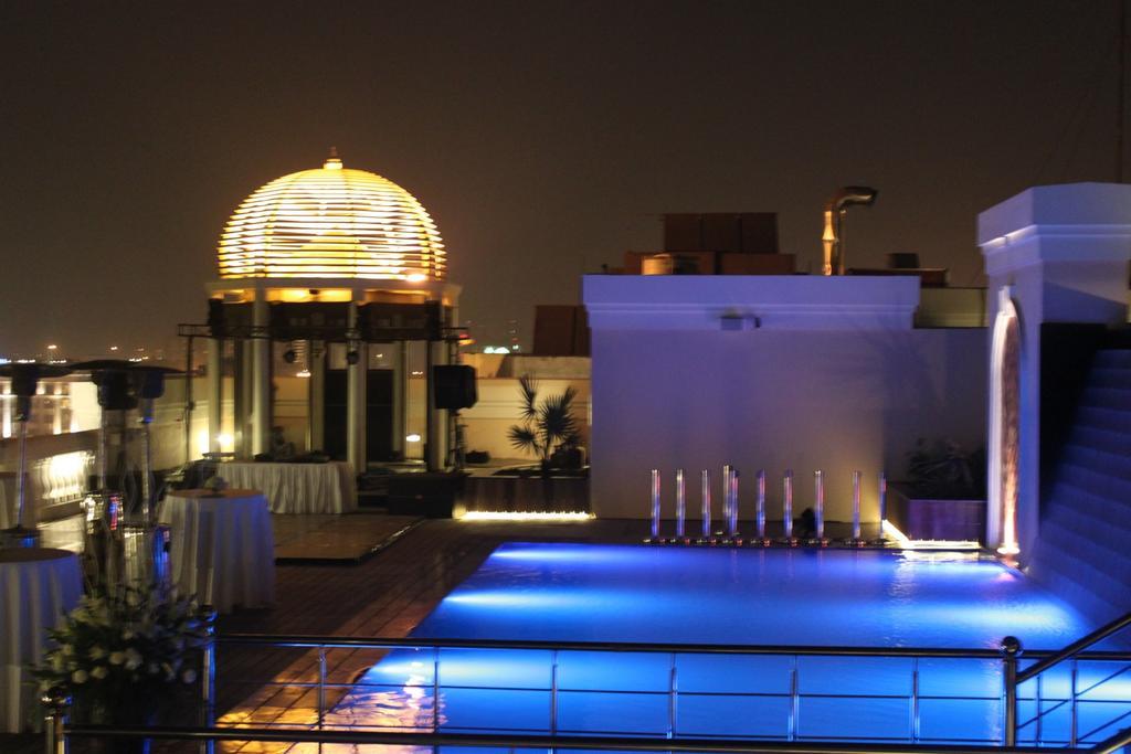 The Pllazio Hotel Gurgaon Extérieur photo