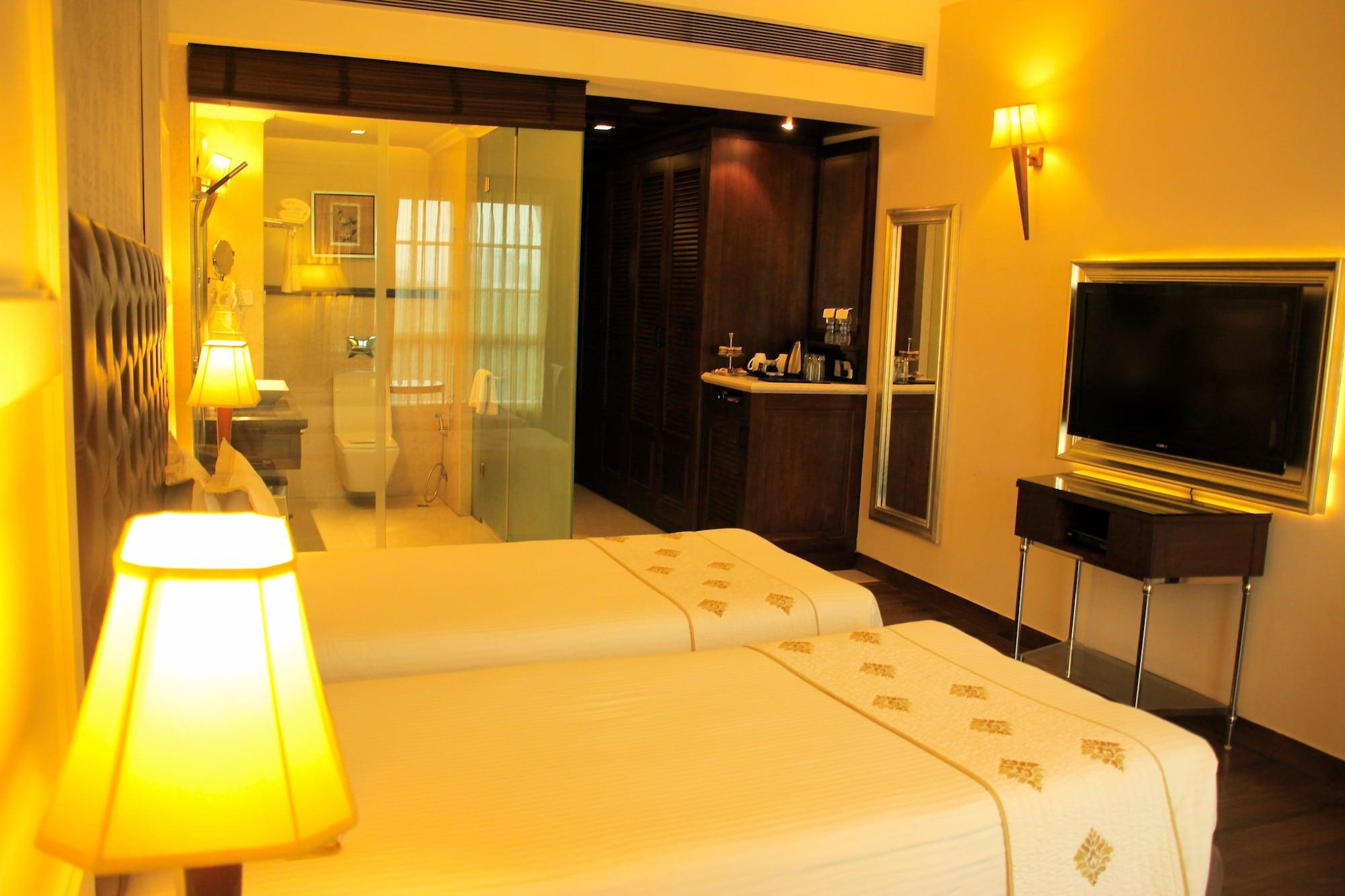 The Pllazio Hotel Gurgaon Extérieur photo