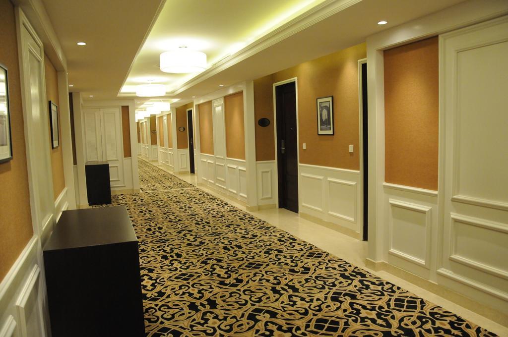 The Pllazio Hotel Gurgaon Extérieur photo