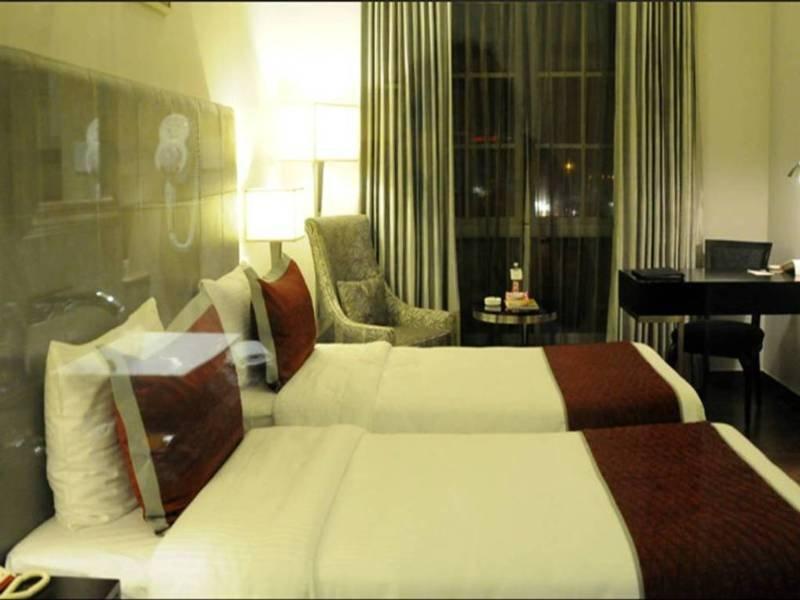 The Pllazio Hotel Gurgaon Extérieur photo