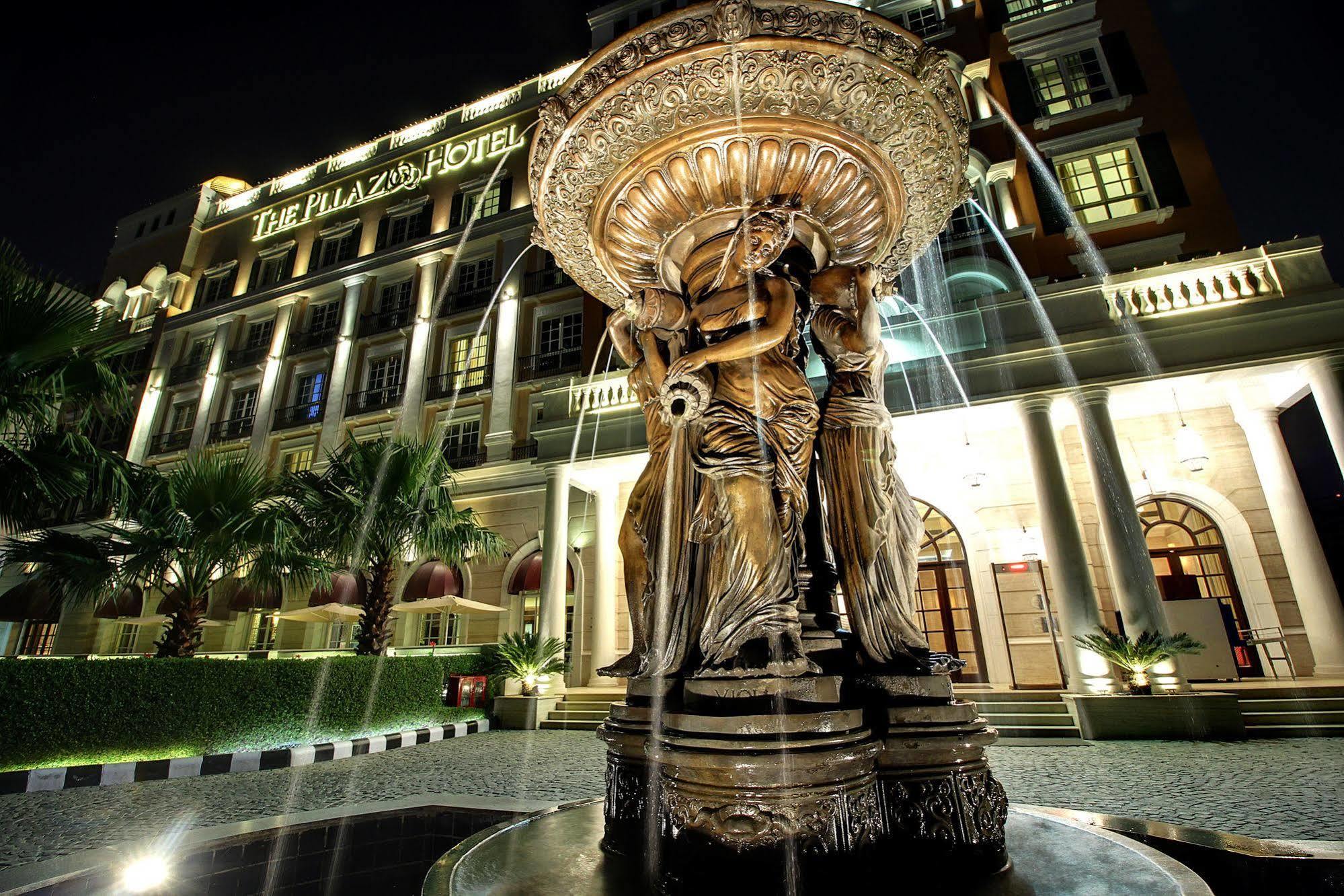 The Pllazio Hotel Gurgaon Extérieur photo