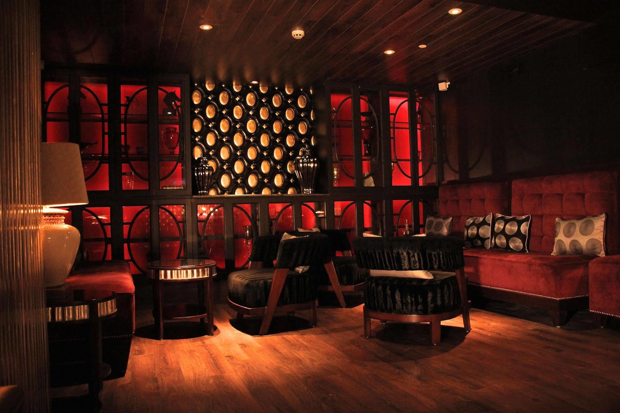 The Pllazio Hotel Gurgaon Extérieur photo